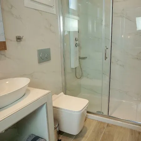 Anemoessa Elegant Lejlighedshotel 4*