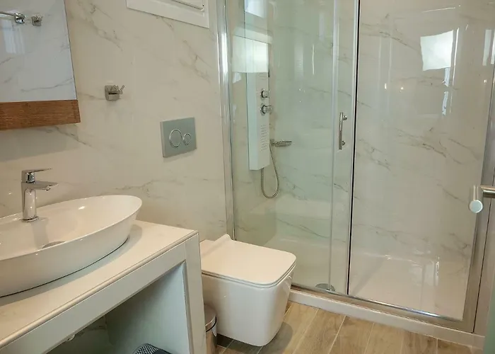 Anemoessa Elegant アパートホテル 4*