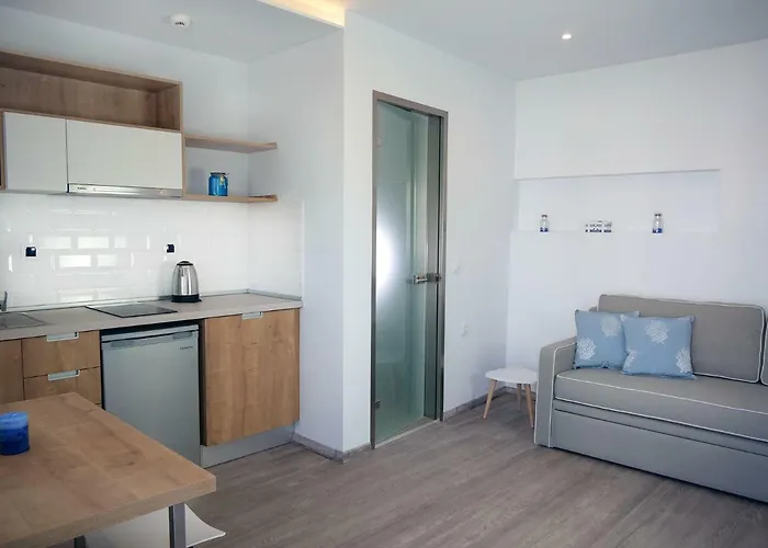 Anemoessa Elegant アパートホテル 4*