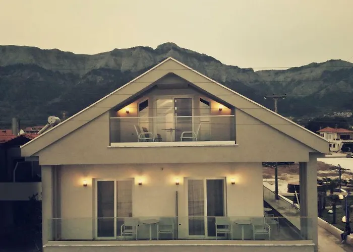 Anemoessa Elegant アパートホテル